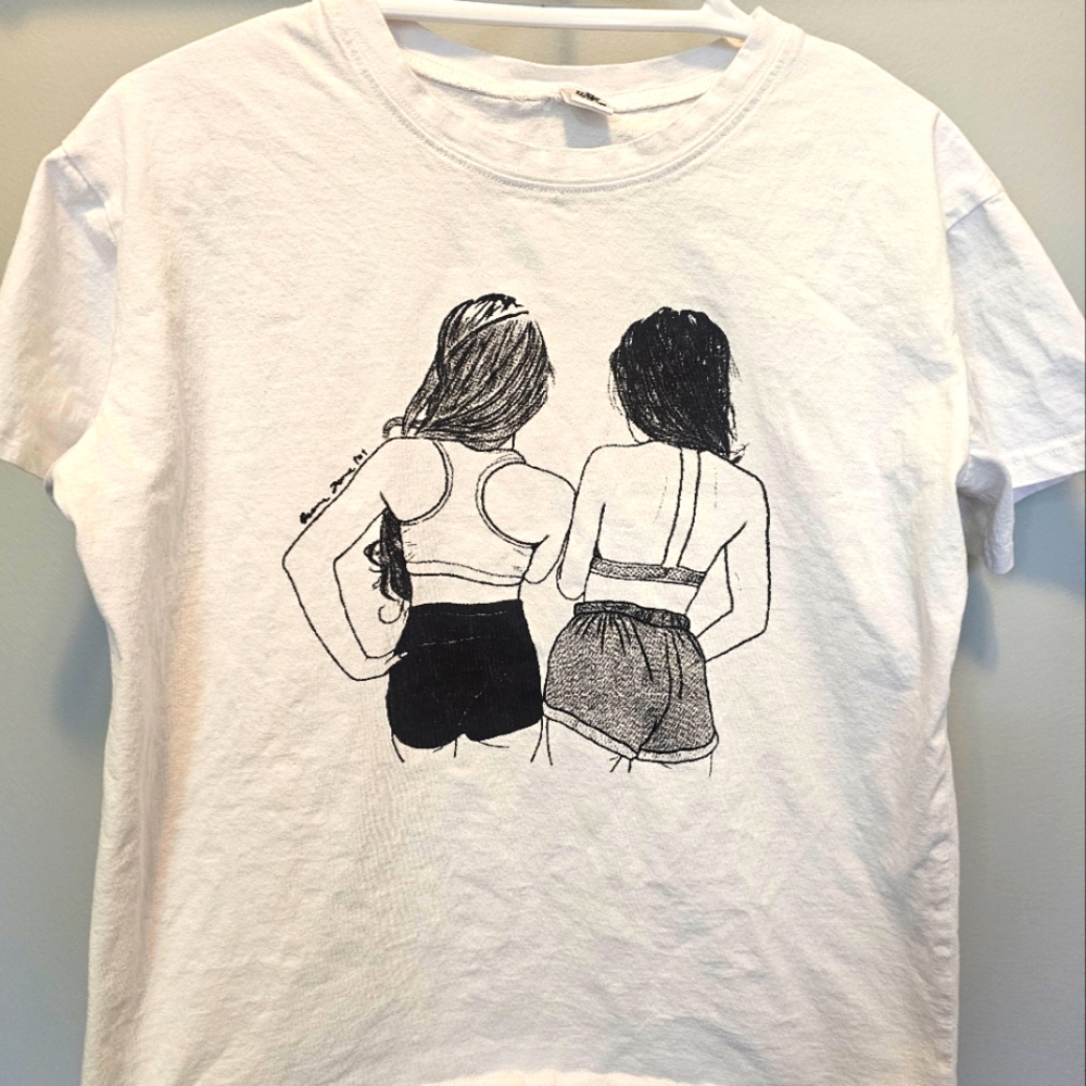 Graphic tee